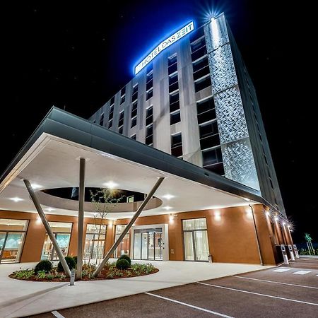 Hotel Das Zeit Lenzing Extérieur photo