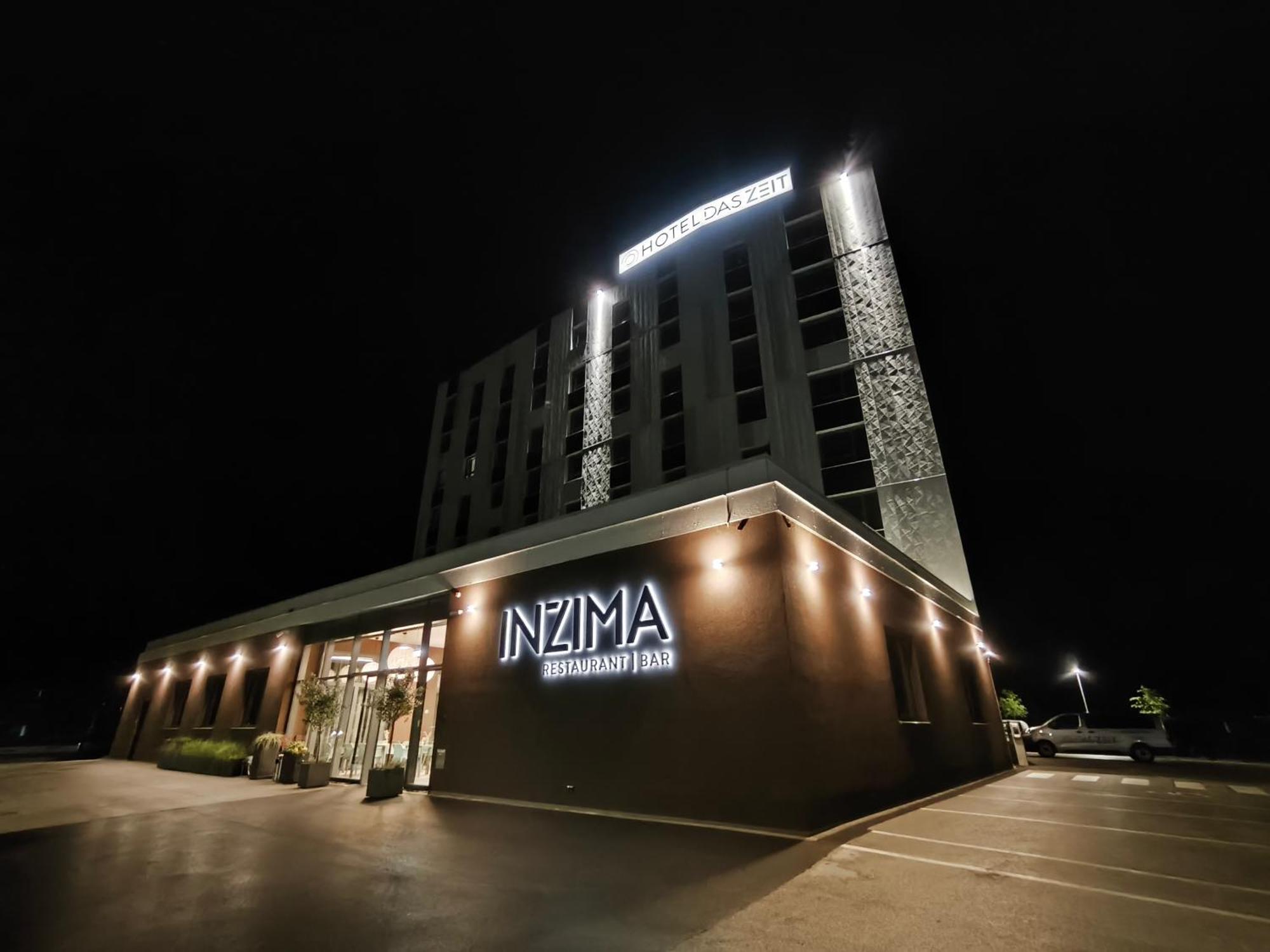 Hotel Das Zeit Lenzing Extérieur photo